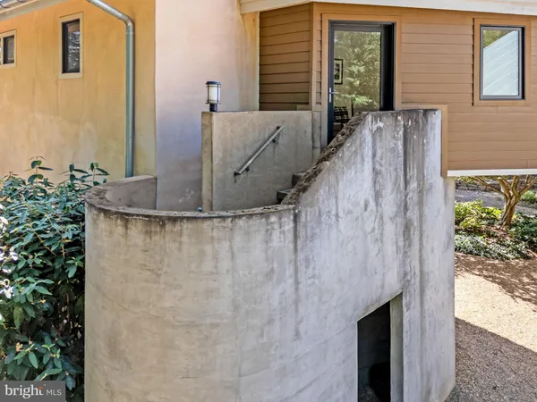 $1,300,000 | 79 Marigold Way, Gerrardstown, WV 25420