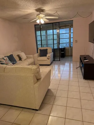 $128,000 | 2850 Somerset Drive, Unit 309L, Lauderdale Lakes, FL 33311