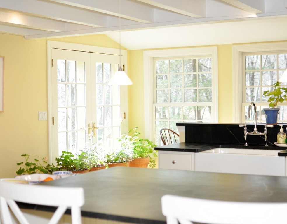 1679 Lowell Road Concord, MA 01742 - Photo 8 of 19