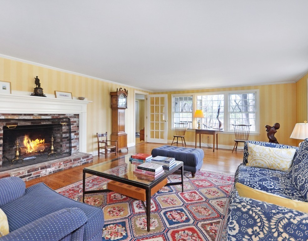 1679 Lowell Road Concord, MA 01742 - Photo 10 of 19