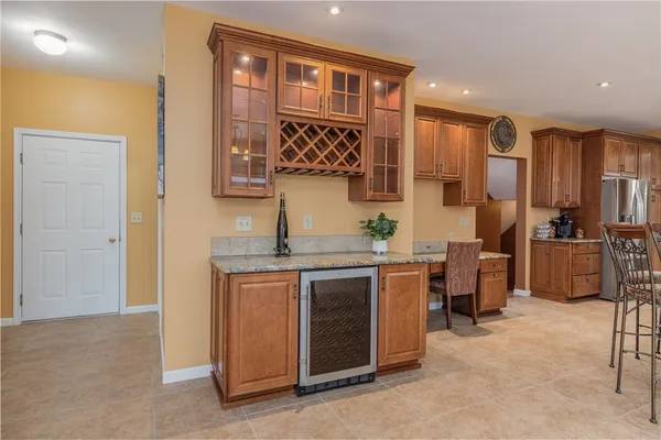 $849,900 | 6426 Lake Bluff Road, Huron, NY 14516