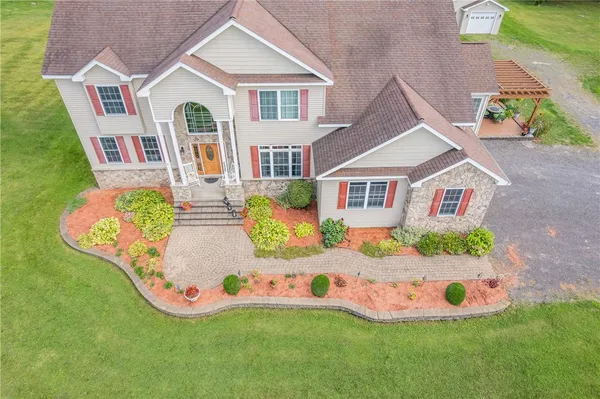 $849,900 | 6426 Lake Bluff Road, Huron, NY 14516
