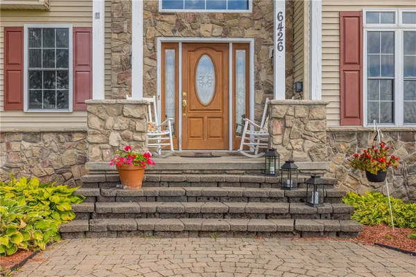 $849,900 | 6426 Lake Bluff Road, Huron, NY 14516