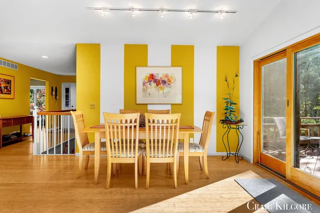 $699,900 | 17871 North Fruitport Road, Spring Lake, MI 49456