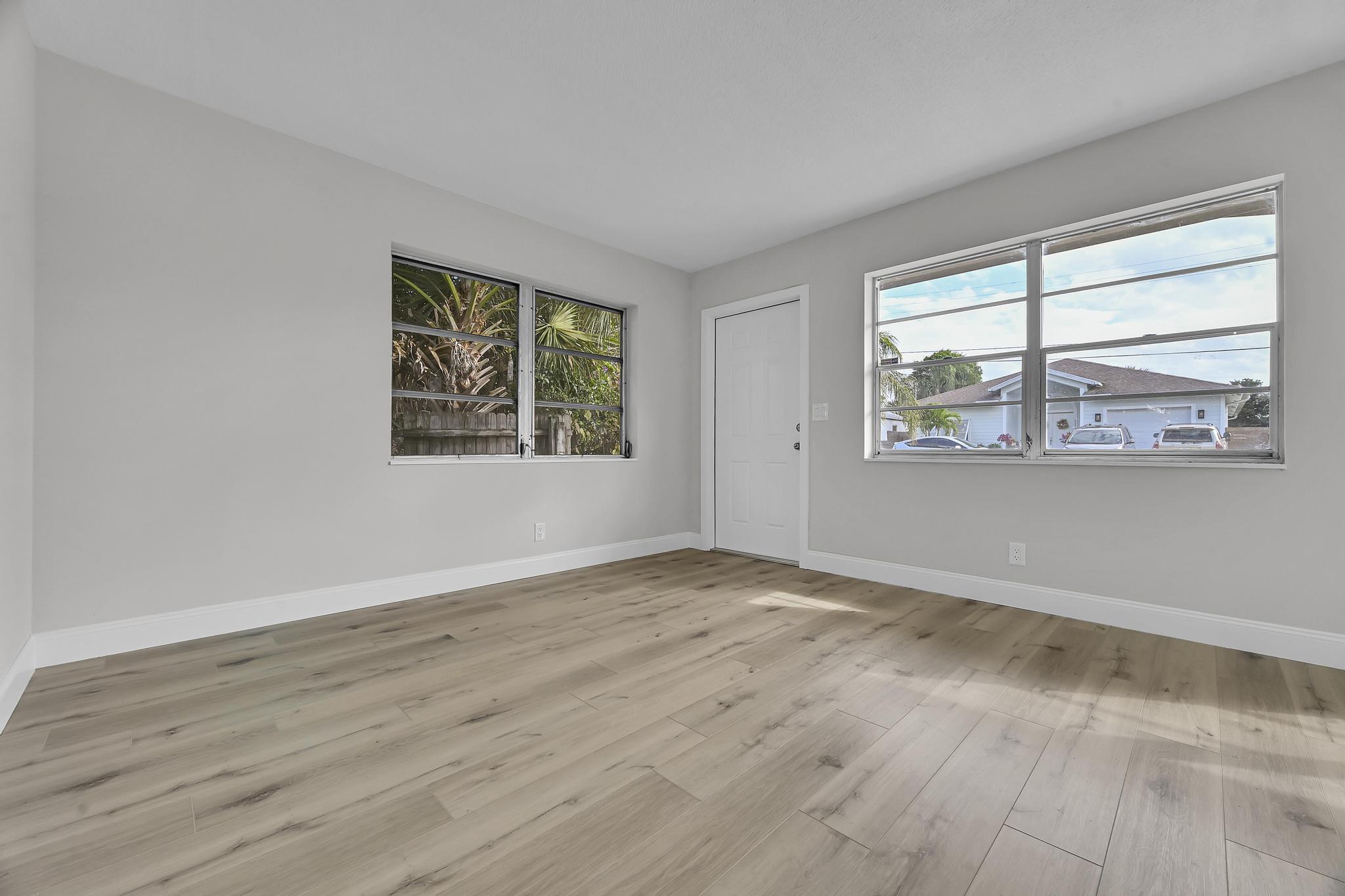 8487 Southeast Begonia Way Hobe Sound, FL 33455 - Photo 6 of 26 Z63_8600