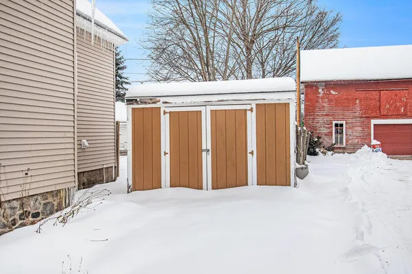 $219,000 | 21 West Shepard Street, Hartford, MI 49057