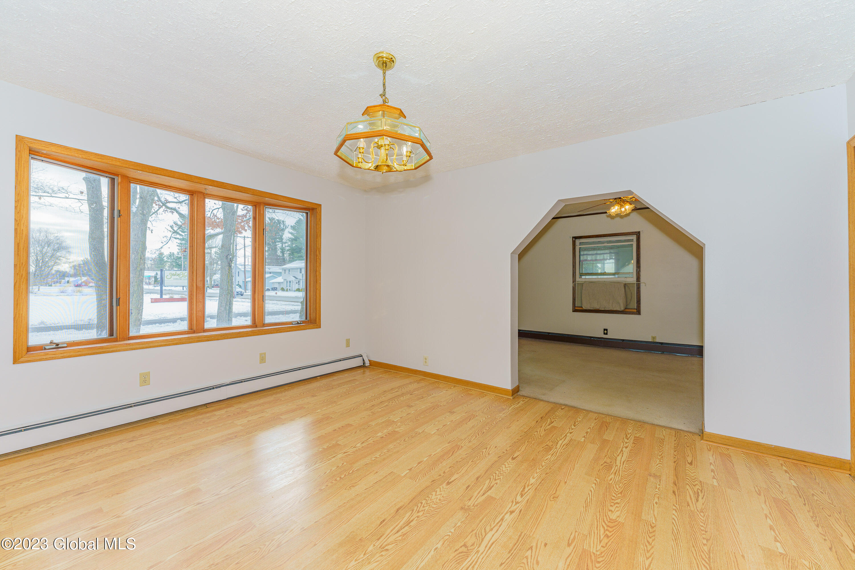 2323 Curry Road Rotterdam, NY 12303 - Photo 13 of 46 3 Diningroom 1