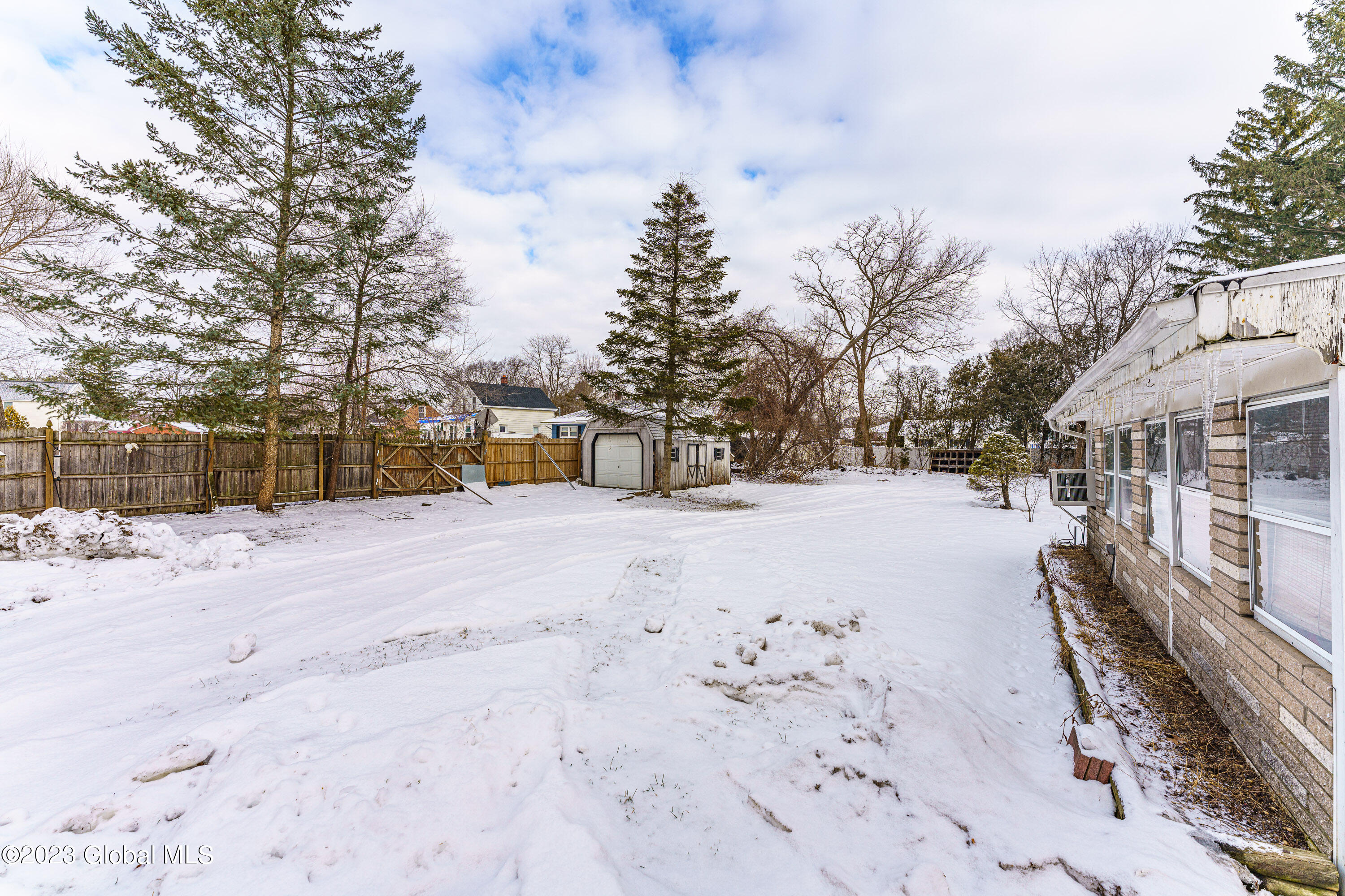 2323 Curry Road Rotterdam, NY 12303 - Photo 38 of 46 Yard 4