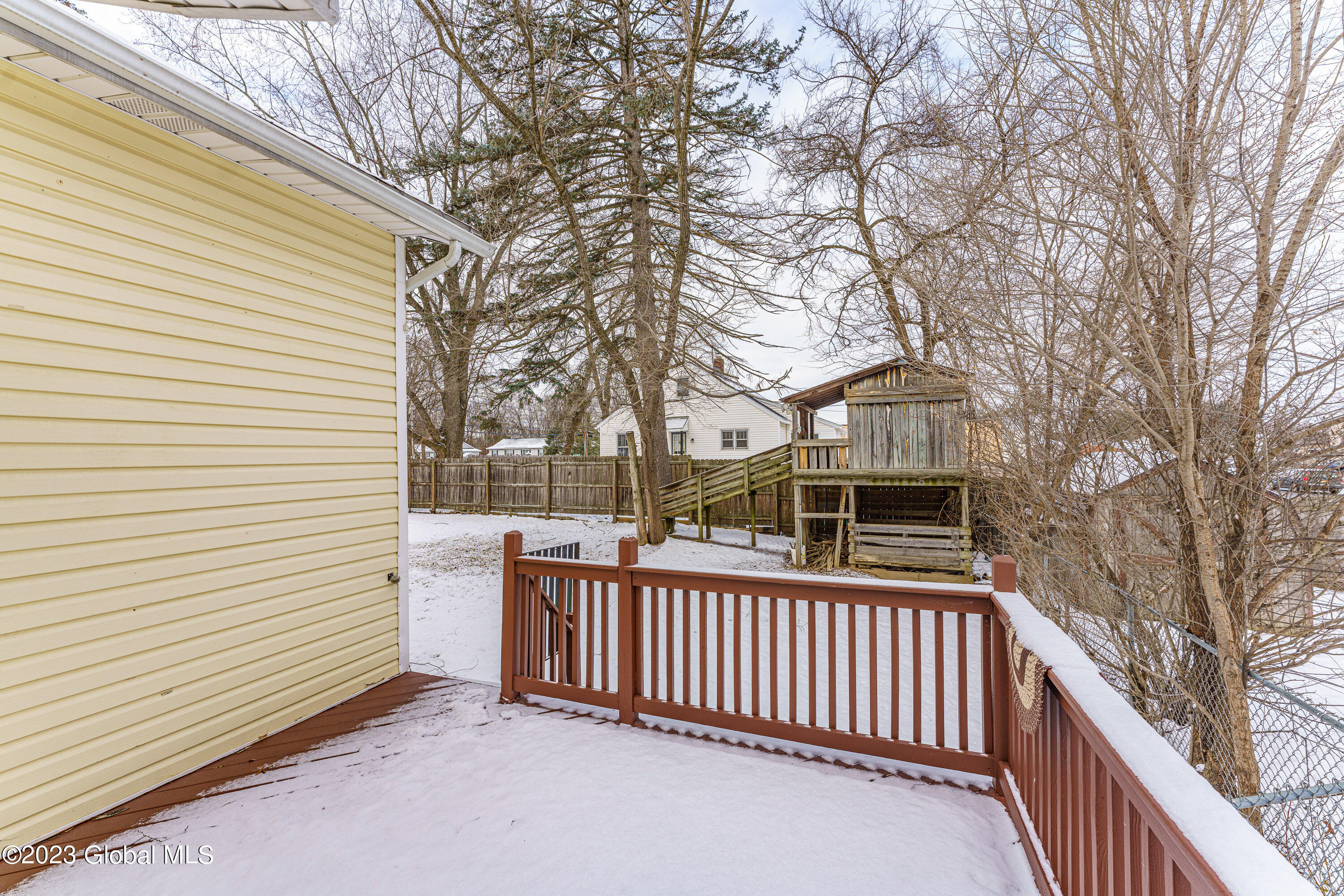 2323 Curry Road Rotterdam, NY 12303 - Photo 43 of 46 Yard 9