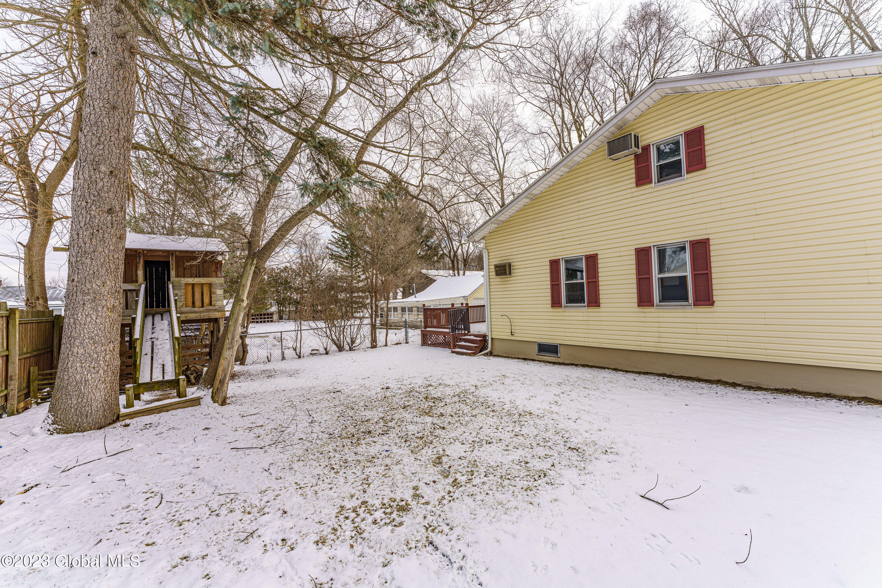 2323 Curry Road Rotterdam, NY 12303 - Photo 45 of 46 Yard 11