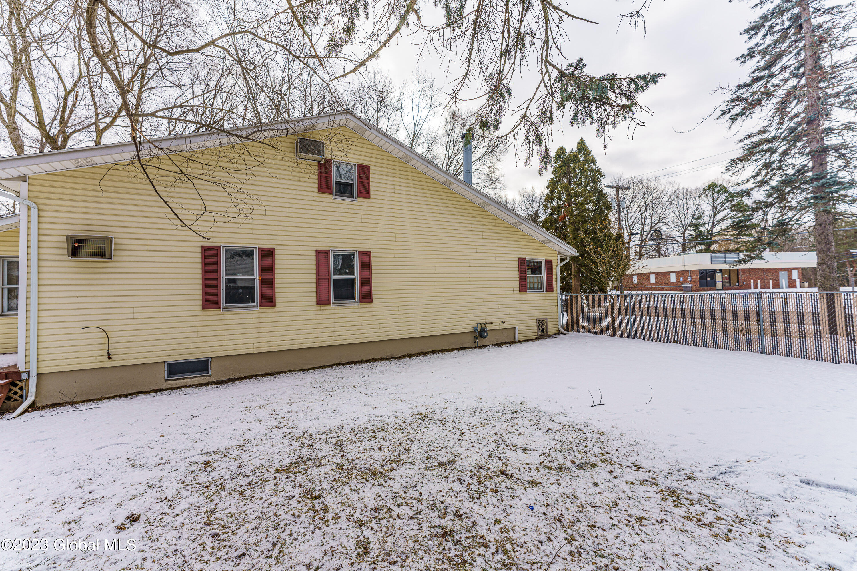 2323 Curry Road Rotterdam, NY 12303 - Photo 46 of 46 Yard 12