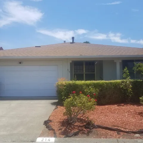 $2,500 | 214 Cottonwood Circle, Healdsburg, CA 95448