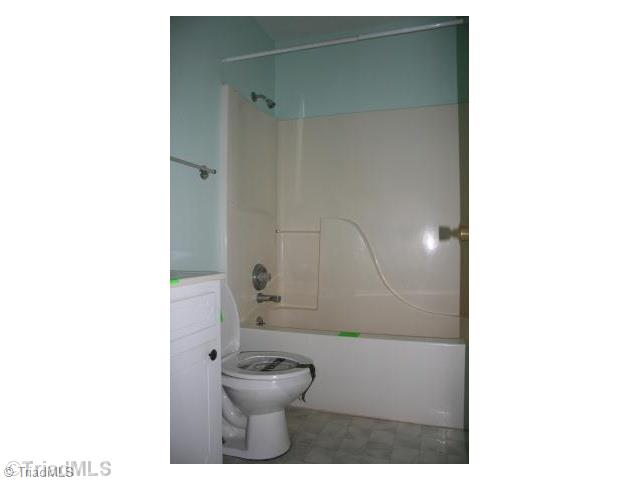 671 Flamingo Road Bassett, VA 24055 - Photo 12 of 16 Other Bath.