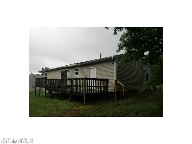 671 Flamingo Road Bassett, VA 24055 - Photo 3 of 16 Exterior Back.