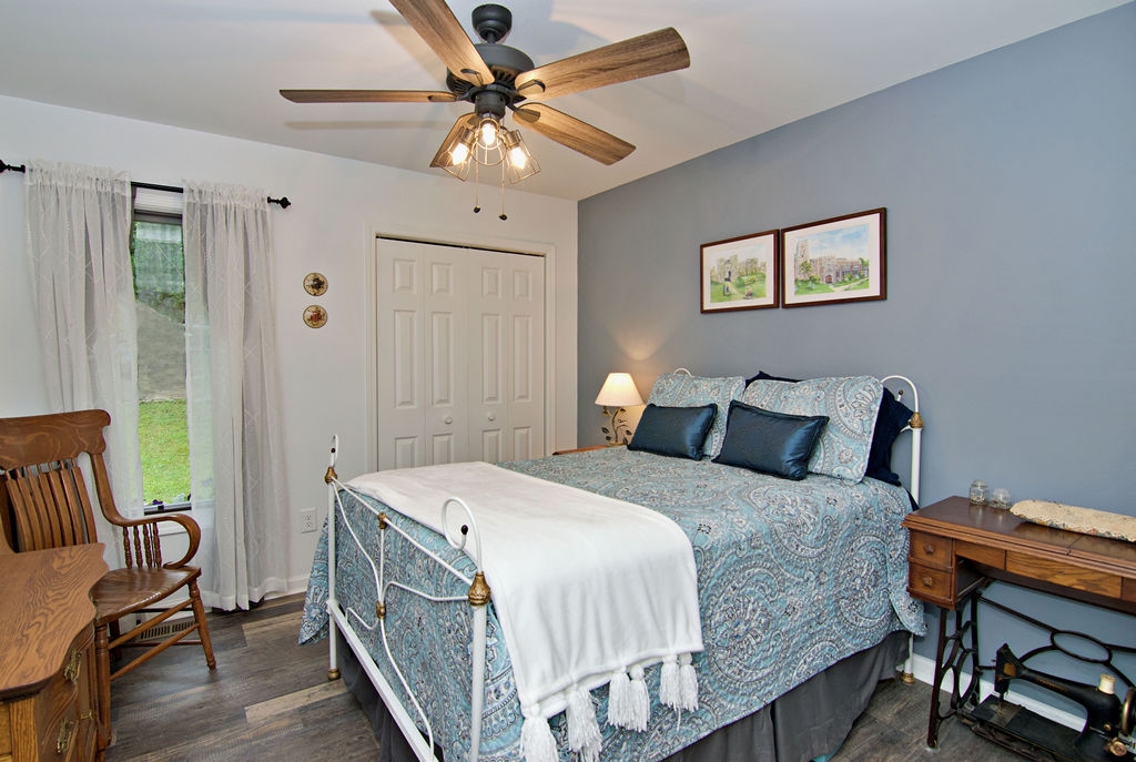 1279 Coneross Point Drive Seneca, SC 29678 - Photo 26 of 48
