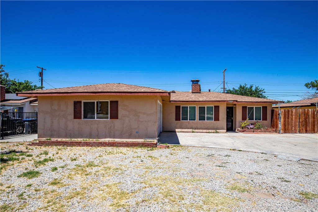 44841 5th Lancaster, CA 93535 - Photo 1 of 18