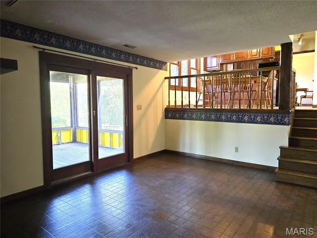 $200,000 | 58 North Woods Circle, Hillsboro, IL 62049