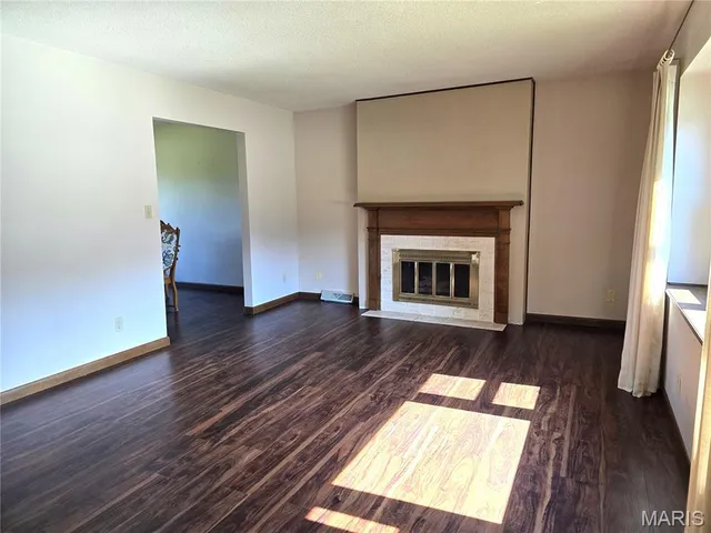 $200,000 | 58 North Woods Circle, Hillsboro, IL 62049