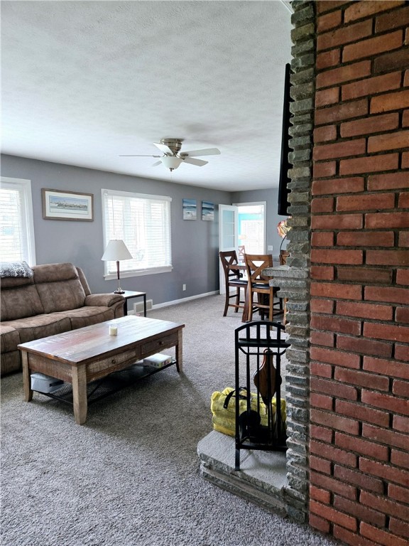 41 Hillhurst Lane Irondequoit, NY 14617 - Photo 23 of 42 Let's head back to the three season room.