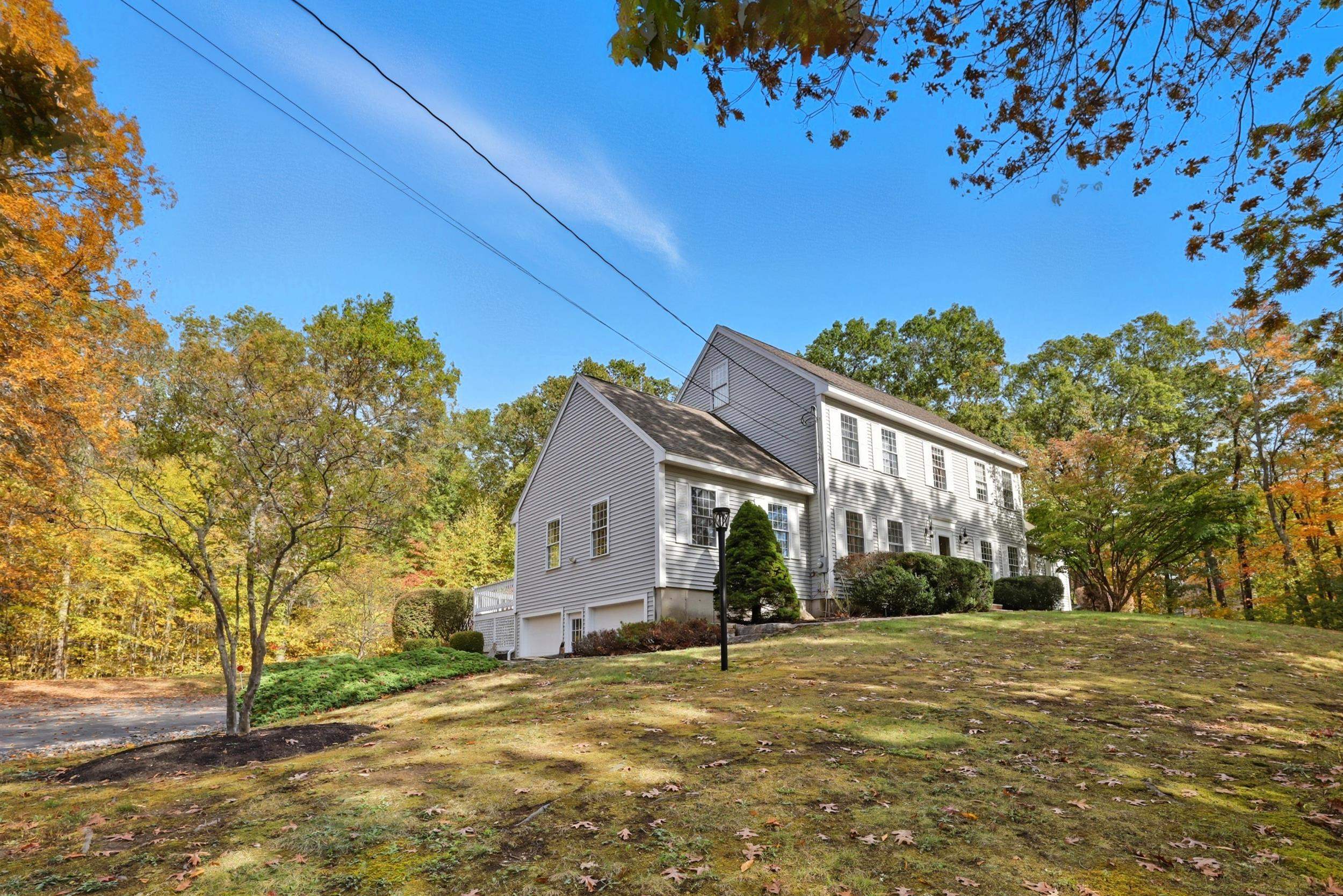 13 Cottonwood Road Plaistow, NH 03865 - Photo 2 of 31