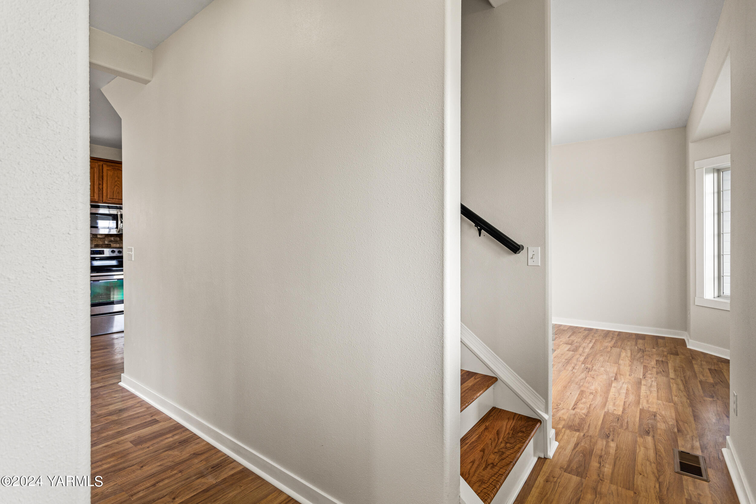 633 Hancock Road Cowiche, WA 98923 - Photo 19 of 53 a view of stairs with wooden floor