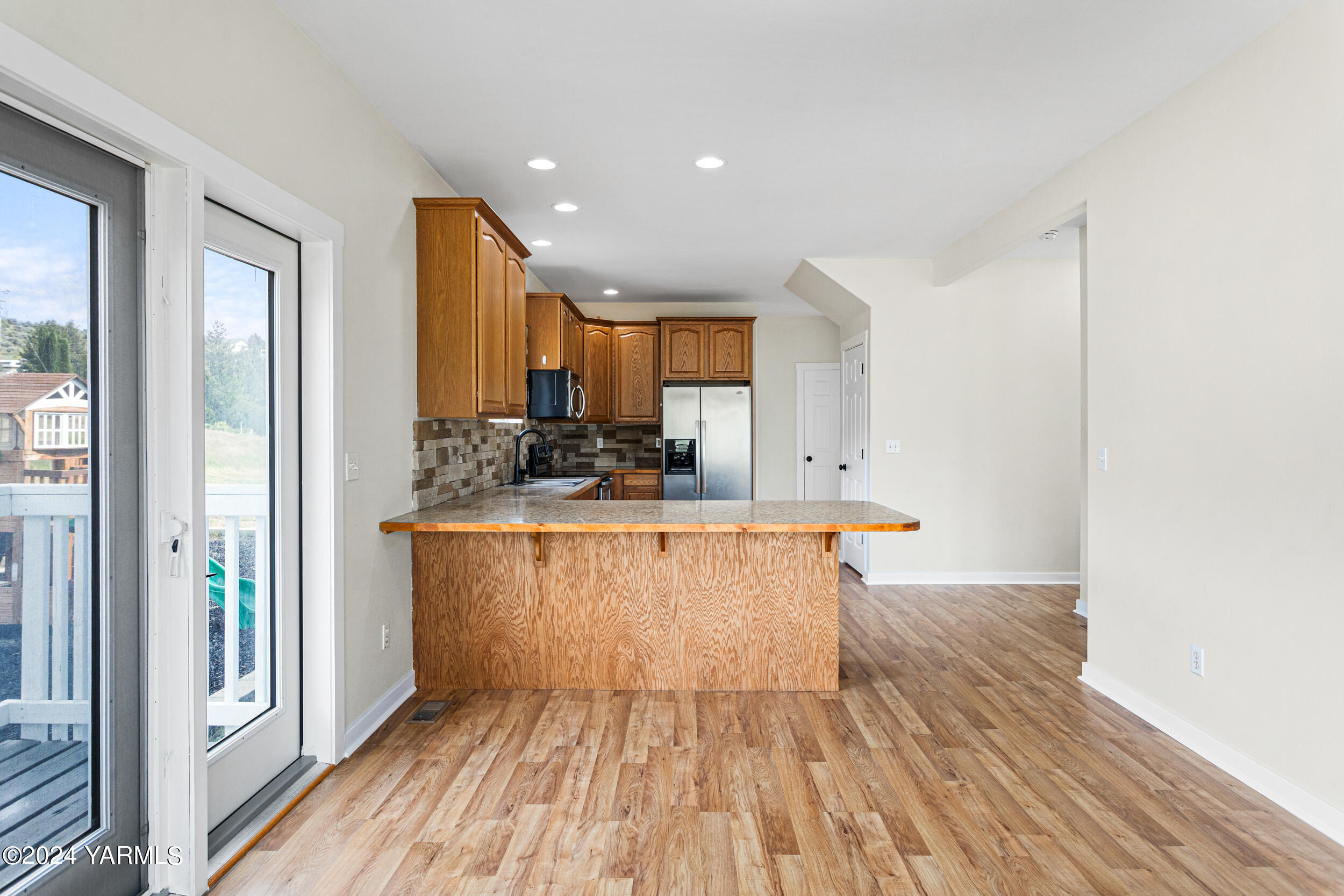 633 Hancock Road Cowiche, WA 98923 - Photo 29 of 53 a view of kitchen with wooden floor