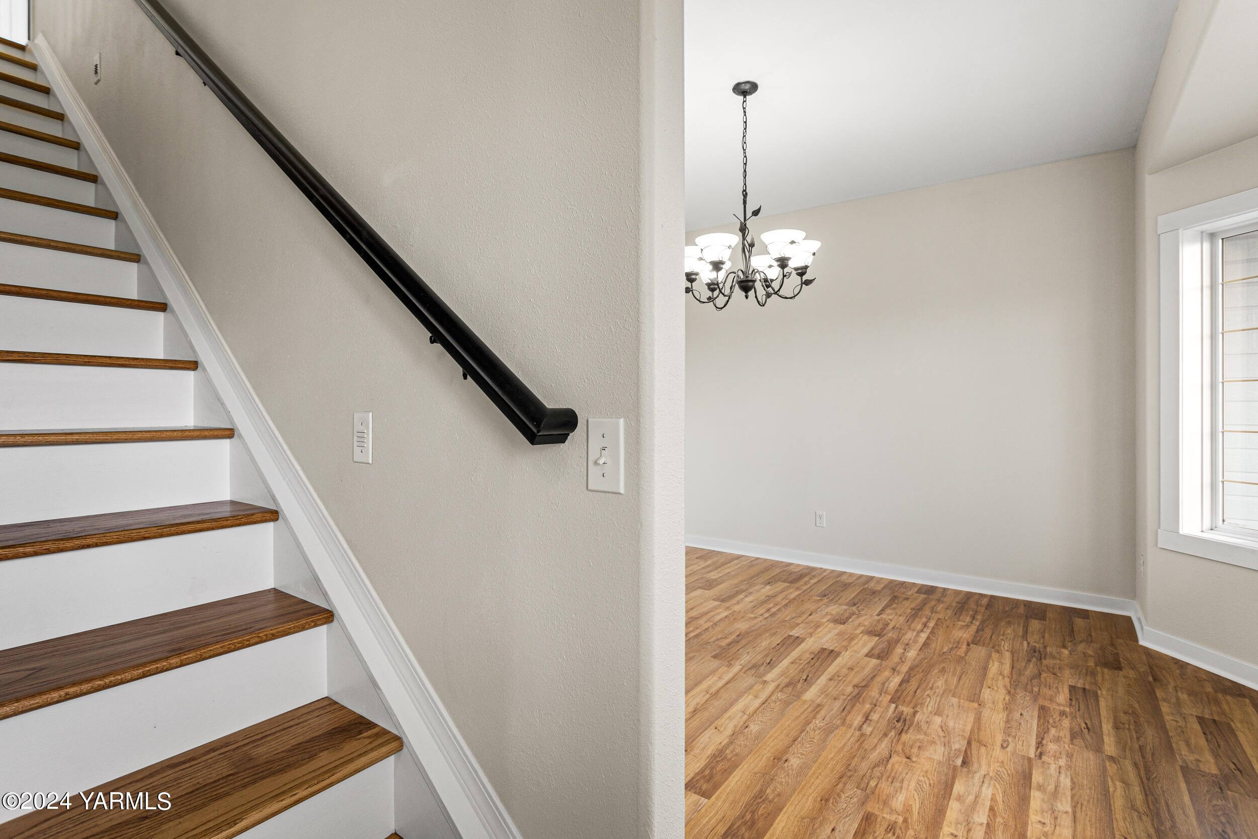 633 Hancock Road Cowiche, WA 98923 - Photo 31 of 53 a view of entryway