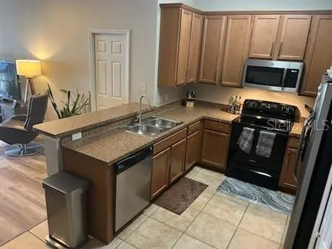 $2,195 | 469 Glastonbury Drive, Orlando, FL 32825
