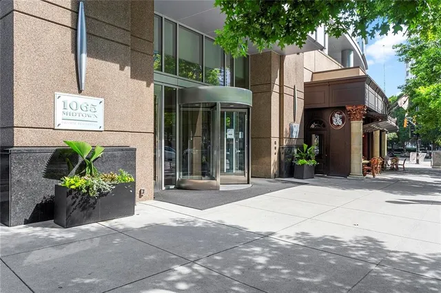 $1,249,000 | 1065 Peachtree Street Northeast, Unit 3005, Atlanta, GA 30309