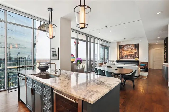 $1,249,000 | 1065 Peachtree Street Northeast, Unit 3005, Atlanta, GA 30309