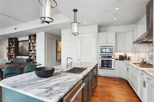 $1,249,000 | 1065 Peachtree Street Northeast, Unit 3005, Atlanta, GA 30309