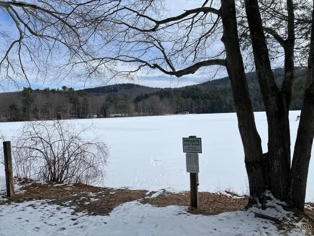 $2,000 | 105 McNamee Road, Canaan, NY 12029