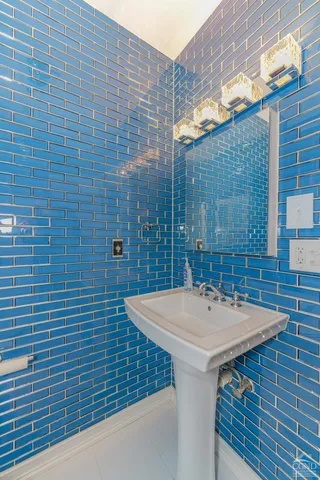 $2,000 | 105 McNamee Road, Canaan, NY 12029