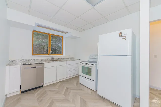 $2,000 | 105 McNamee Road, Canaan, NY 12029