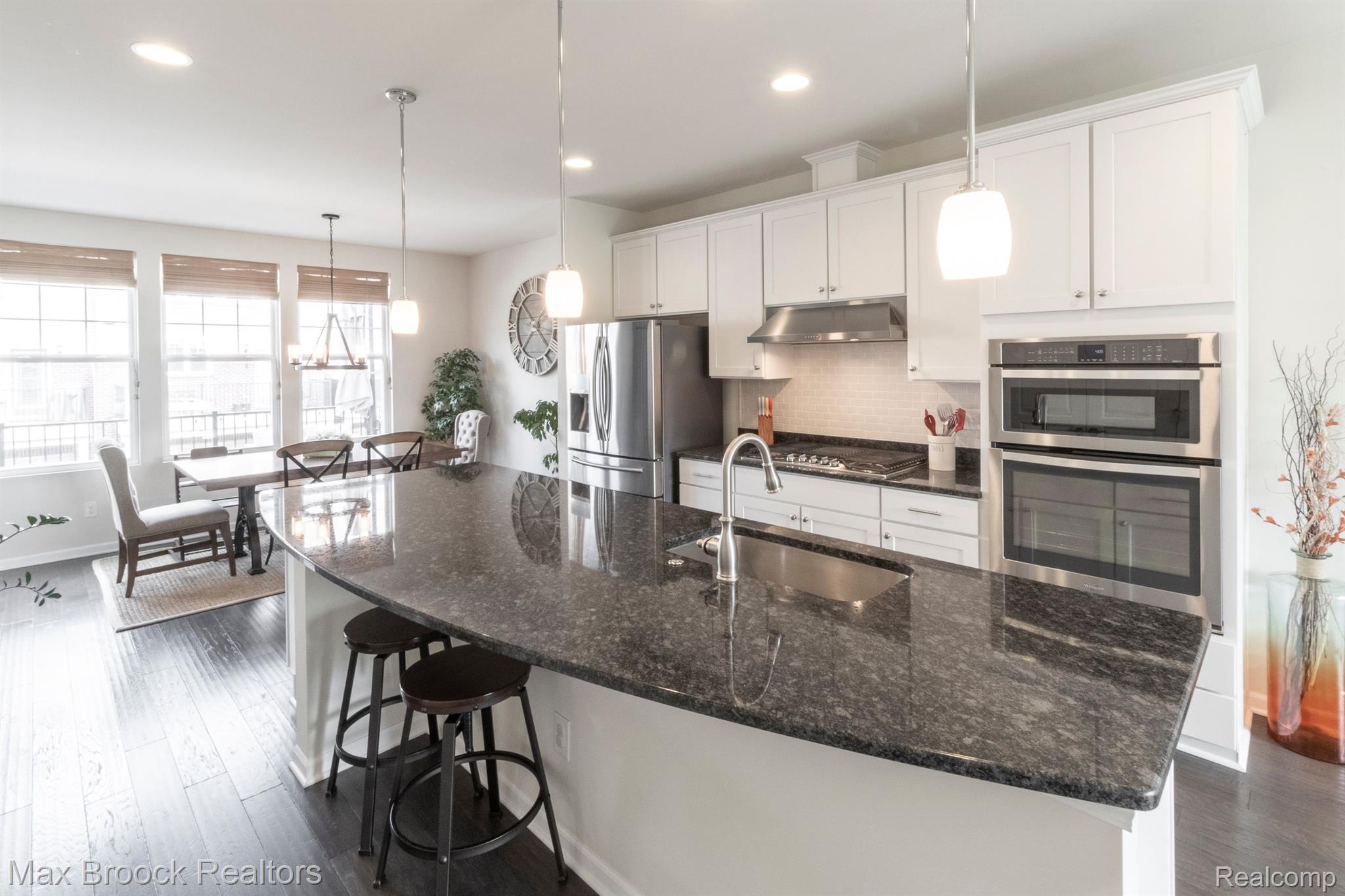 919 Barclay Circle, Unit 37 Rochester, MI 48307 - Photo 11 of 56 Gallery Image 11