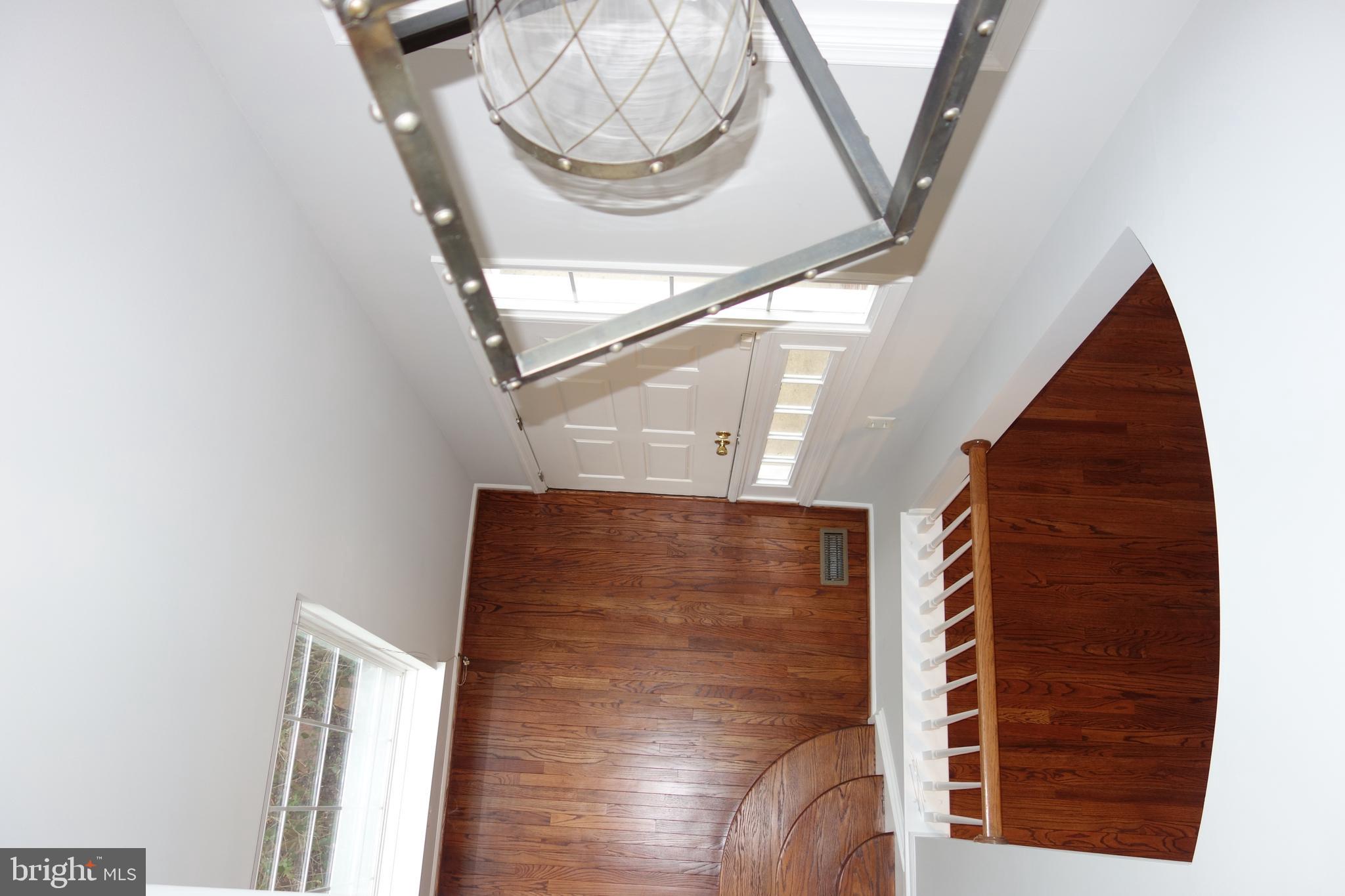 18303 Mill Ridge Terrace Leesburg, VA 20176 - Photo 25 of 58 Gallery Image 25