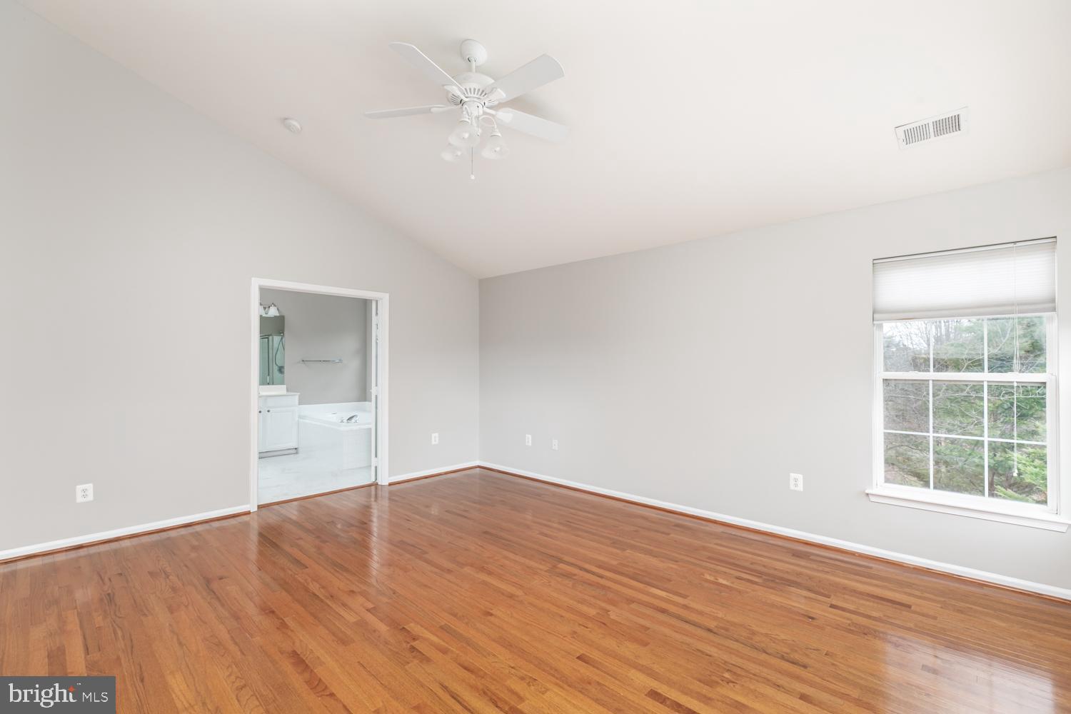 18303 Mill Ridge Terrace Leesburg, VA 20176 - Photo 26 of 58 Gallery Image 26