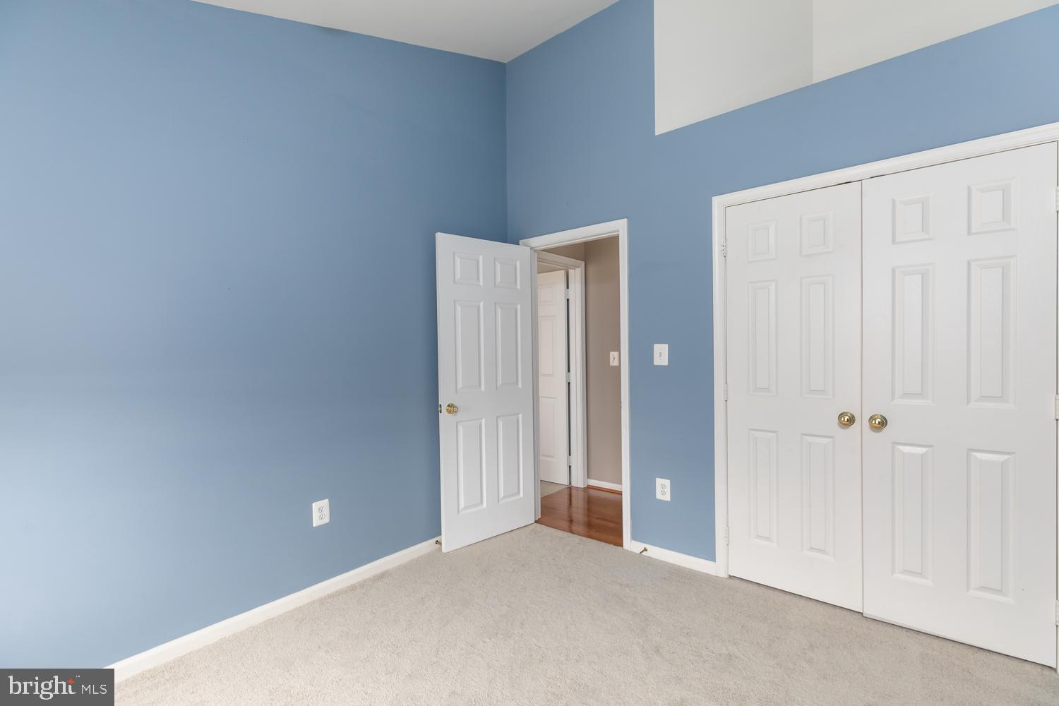 18303 Mill Ridge Terrace Leesburg, VA 20176 - Photo 34 of 58 Gallery Image 34