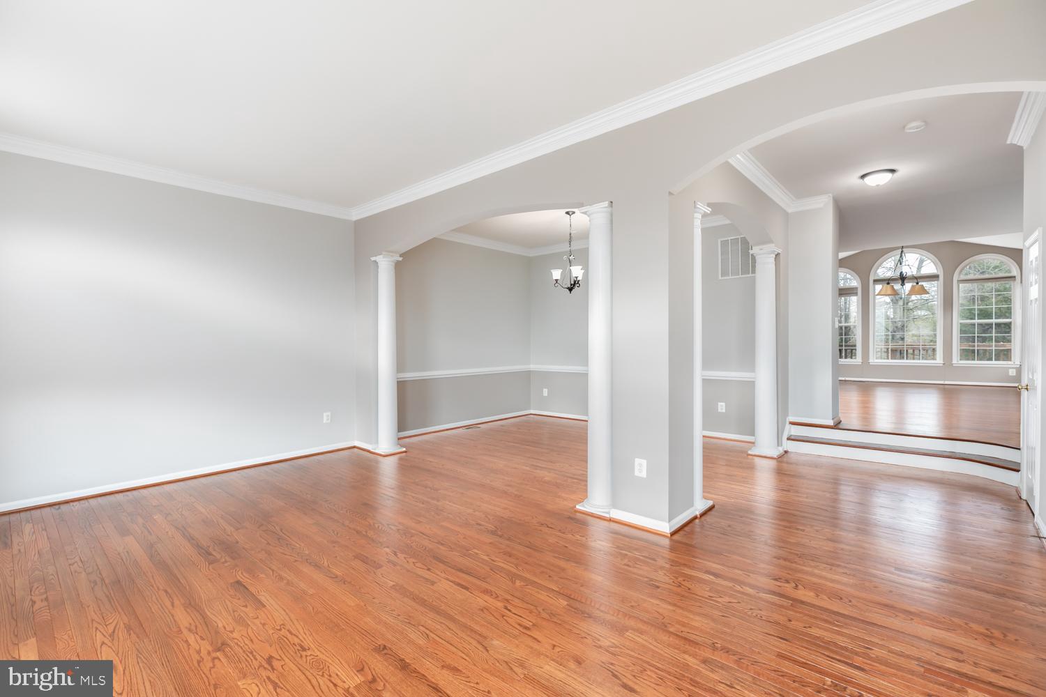 18303 Mill Ridge Terrace Leesburg, VA 20176 - Photo 7 of 58 Gallery Image 7