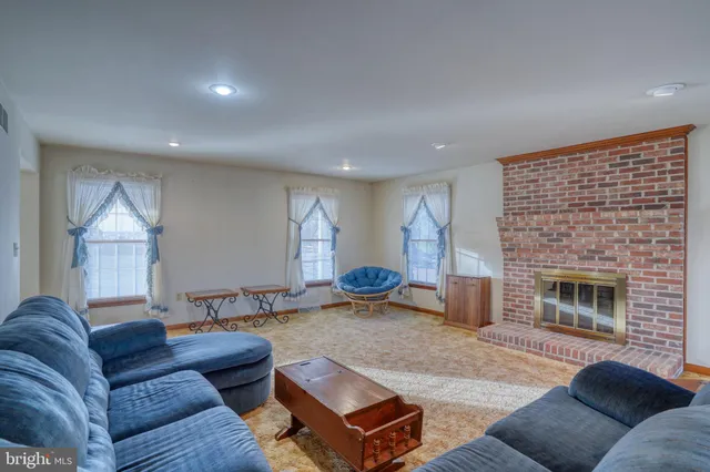 $599,990 | 4059 Paradise Alley Road, Felton, DE 19943