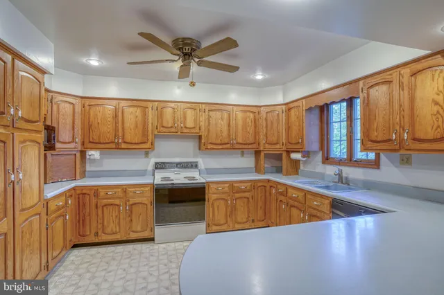 $599,990 | 4059 Paradise Alley Road, Felton, DE 19943