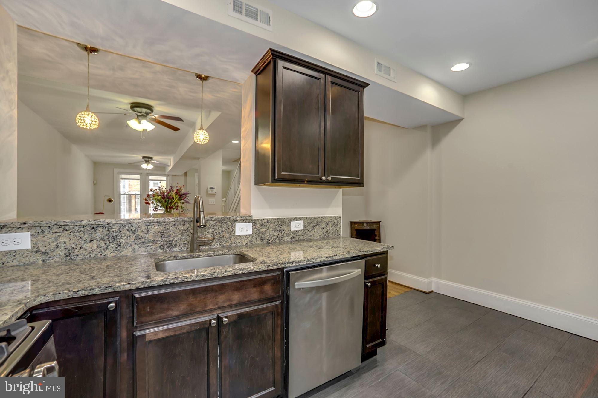 542 23rd Place Northeast Washington, DC 20002 - Photo 7 of 21 Granite Counter Tops