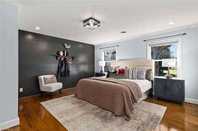 $1,050,000 | 32 Kemp Road East, Greensboro, NC 27410