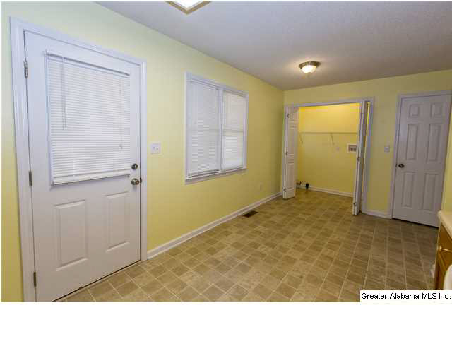70 Beck Green Road Warrior, AL 35180 - Photo 10 of 17