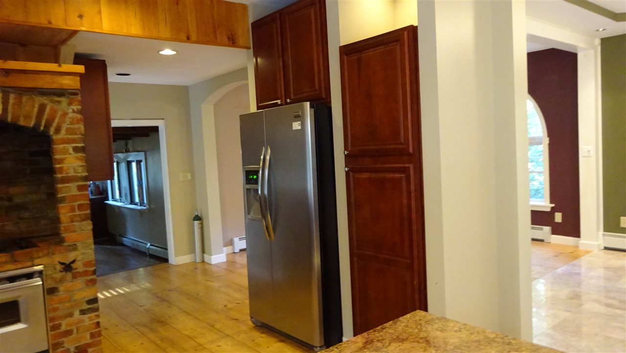 22 Hampton Falls Road Exeter, NH 03833 - Photo 11 of 40