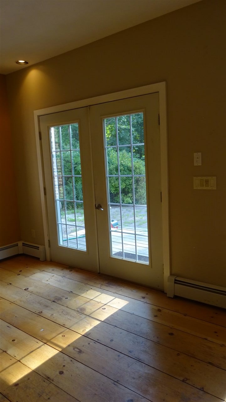 22 Hampton Falls Road Exeter, NH 03833 - Photo 15 of 40