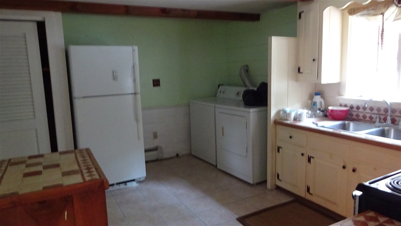 22 Hampton Falls Road Exeter, NH 03833 - Photo 32 of 40