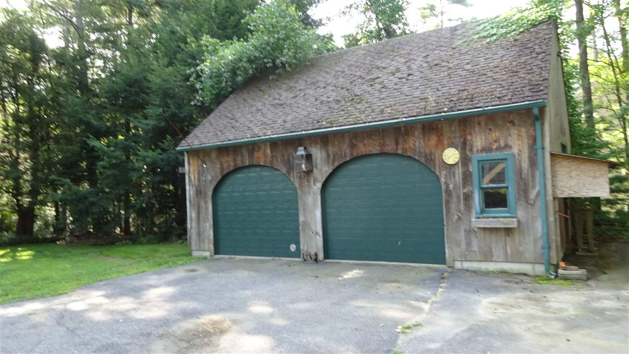 22 Hampton Falls Road Exeter, NH 03833 - Photo 5 of 40
