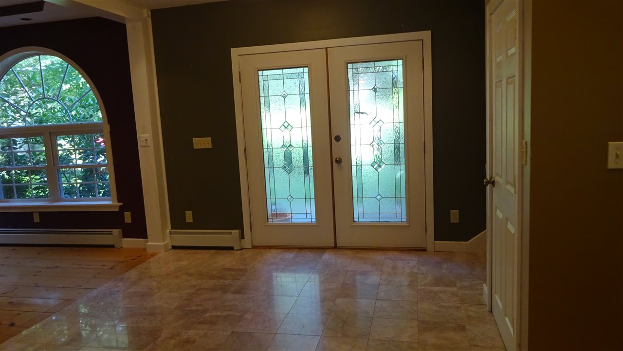 22 Hampton Falls Road Exeter, NH 03833 - Photo 6 of 40