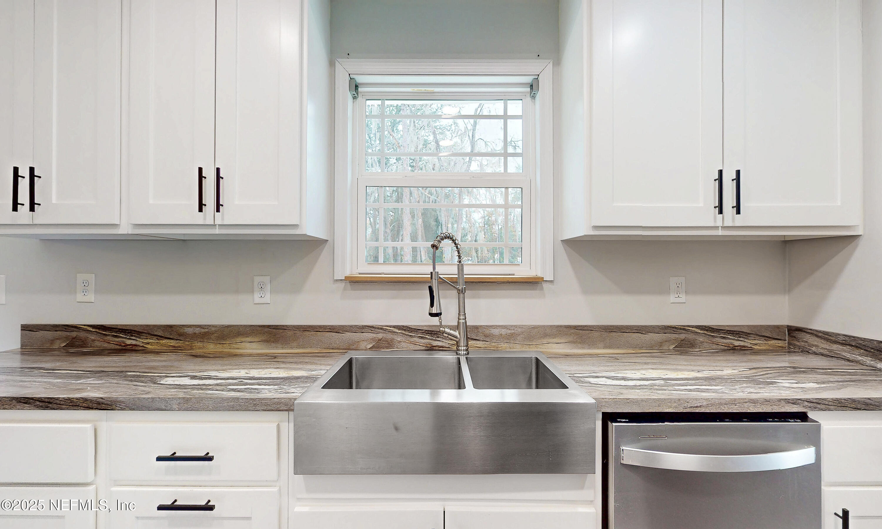 4656 Hedgehog Street Middleburg, FL 32068 - Photo 13 of 40 Kitchen c (1)